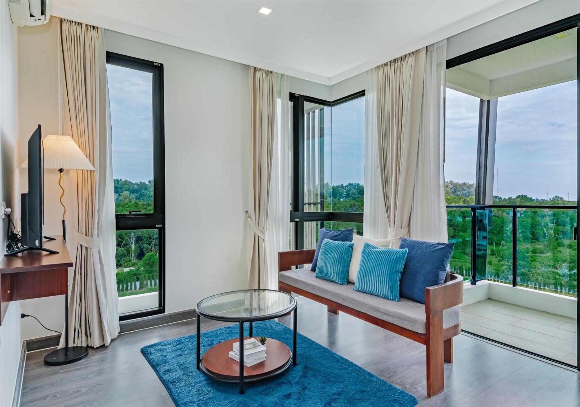 Hotel Wyndham Royal Lee Phuket Nai Yang Beach Exterior foto